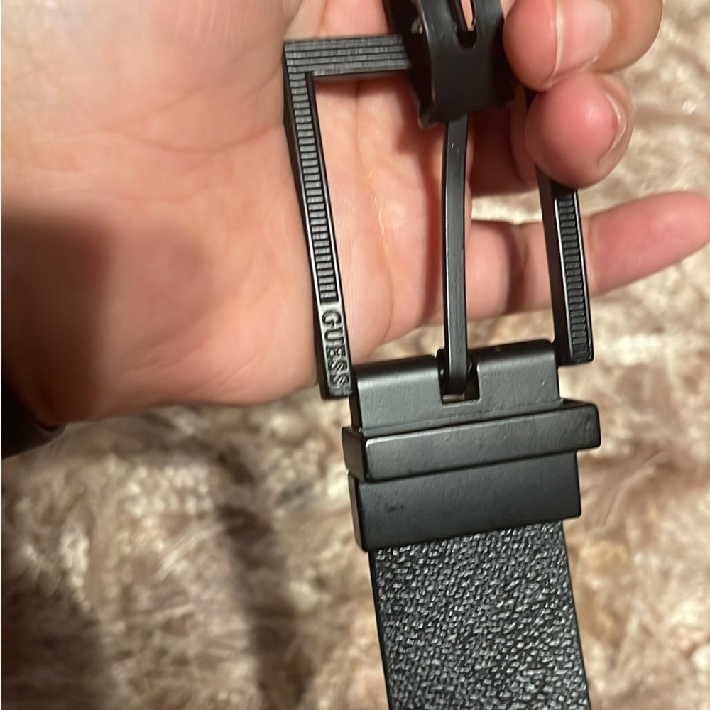 Guess reversible belt